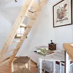 The Indigo Windmill Retreat * Lourinhã